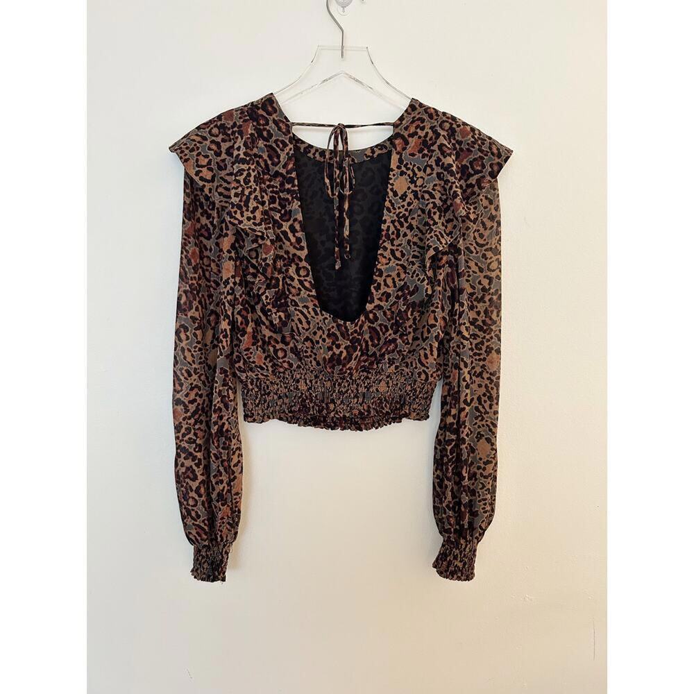 AllSaints Elodie Halftone Animal Print Ruffle Crop Top - Picture 4 of 8